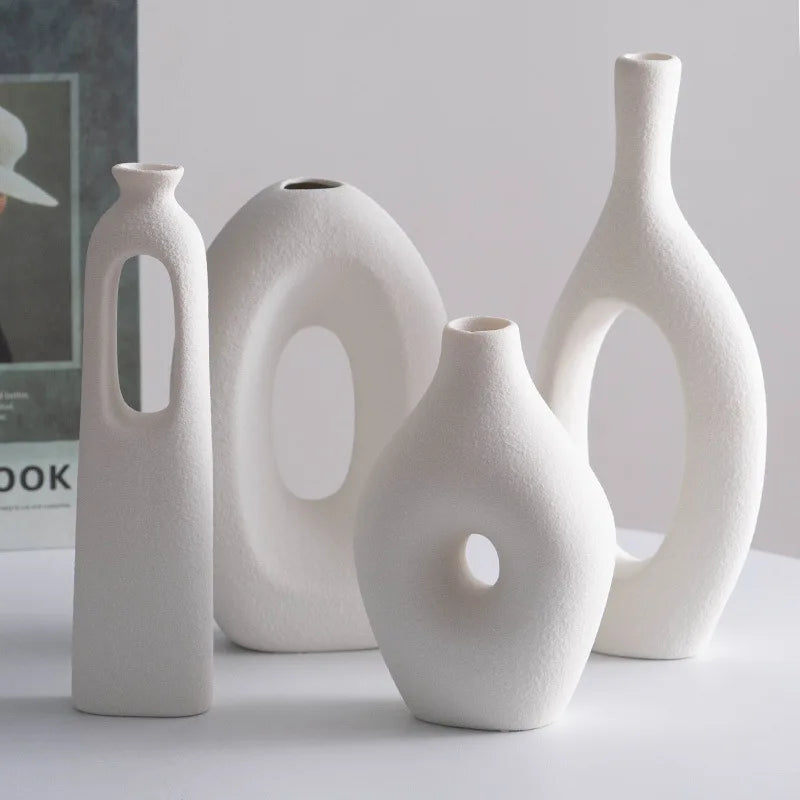 Vase avec un Trou au Milieu
